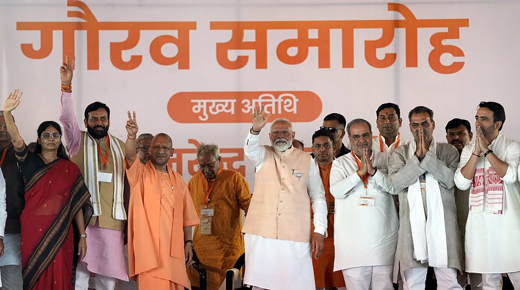 भ्रष्टाचारावरील कारवाईमुळे विरोधी आघाडी अस्वस्थ! The opposition alliance upset because of the action on corruption!