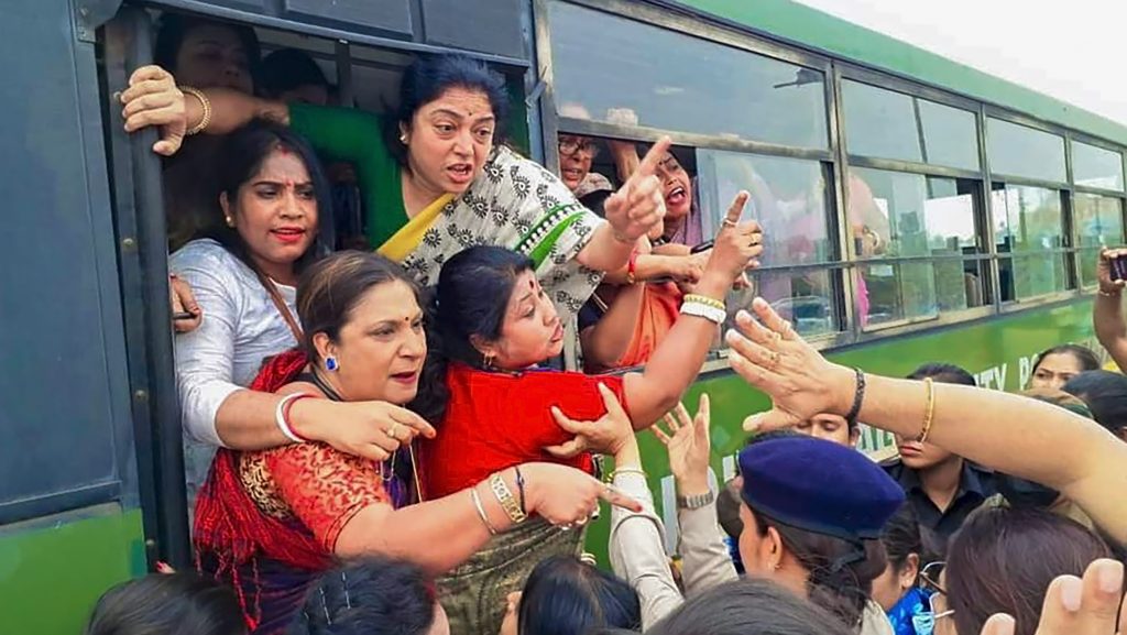 संदेशखालीत जाण्यास महिलांना बंदी Women are banned from going under the message