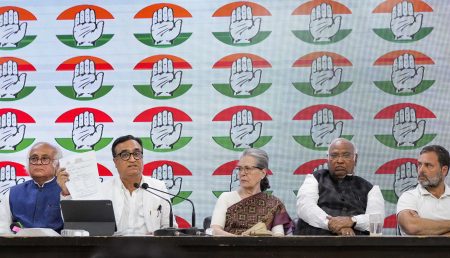 Center's conspiracy to 'impoverish' Congress