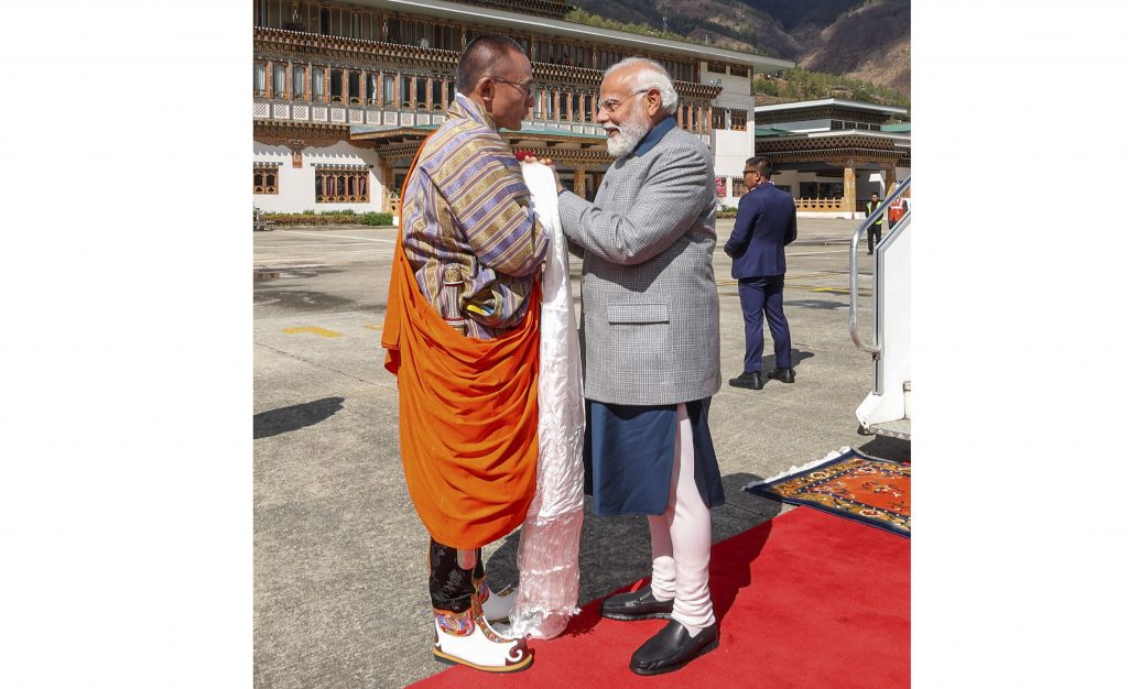 Mere Bade Bhai: Prime Minister Modi received a warm welcome in Bhutan