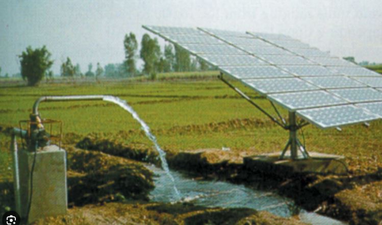‘कुसुम-बी’ योजनेंतर्गत शेतकऱ्यांना सवलतीच्या दरात सौर कृषीपंप Solar agricultural pumps at concessional rates to farmers