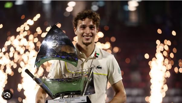 दुबई टेनिस स्पर्धेत हंबर्ट विजेता Humbert winner of the Dubai Tennis Championships