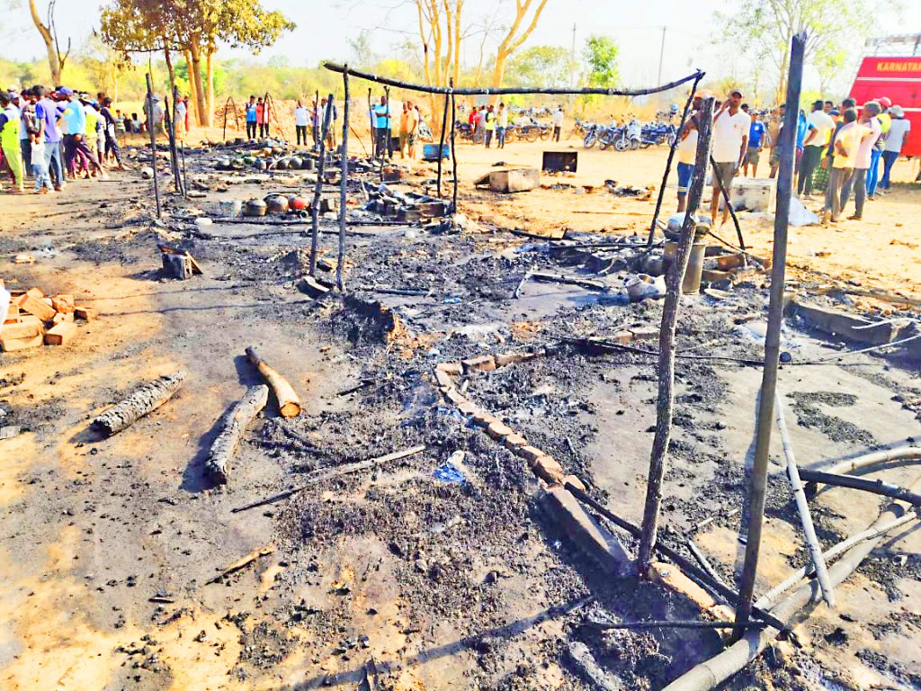 11 huts of brick kiln workers gutted