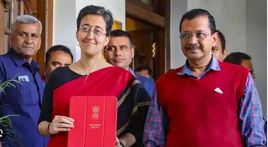 दिल्लीत महिलांना दर महिन्याला हजार रुपये A thousand rupees per month to women in Delhi