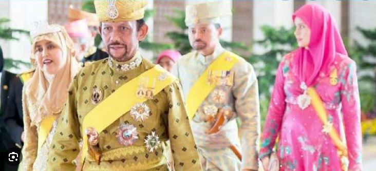 Wife's photo has to be posted outside the house