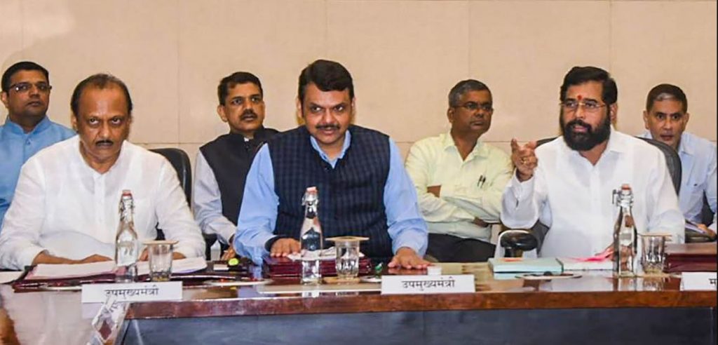 बंडखोरीत कमावले ते वाटाघाटीत गमावले? Gained in Rebellion Lost in Negotiations?