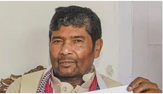 पशुपति पारस यांचा केंद्रीय मंत्रिपदाचा राजीनामा Pashupati Paras resigns from the post of Union Minister