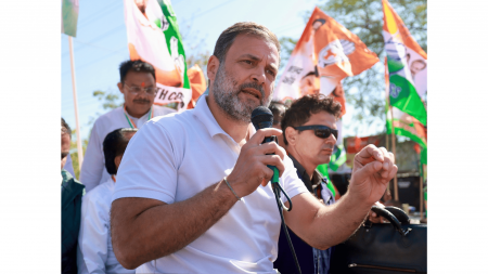 जय श्रीराम म्हणा अन् उपाशी मरा! राहुल गांधींकडून नरेंद्र मोदी लक्ष्य Say Jai Shriram and starve to death