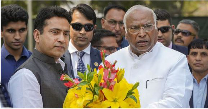 Rajasthan's Churu MP joins Congress