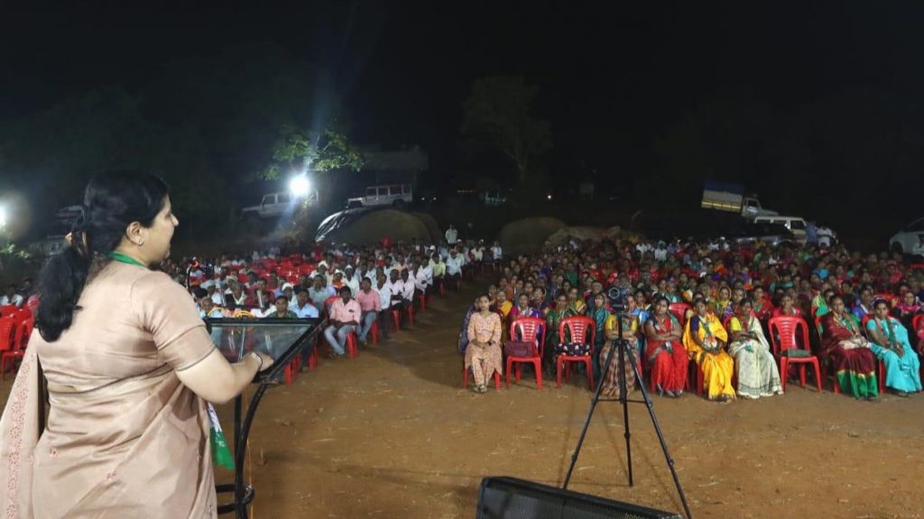 Spontaneous support for Anjali Nimbalkar from Jamboti-Kankumbi area