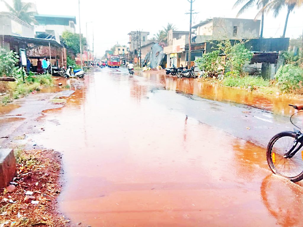 Kadoli, Goundwad, Kednoor areas were lashed by rain