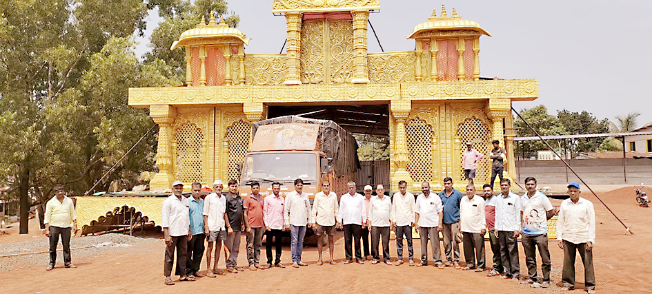 Replica of Suvarna Mandir Pavilion for Bijgarni Mahalakshmi Yatra