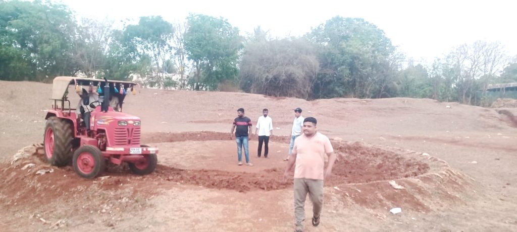 सावगाव कुस्ती मैदानाची तयारी अंतिम टप्यात The preparation of Savgaon wrestling ground is in the final stage