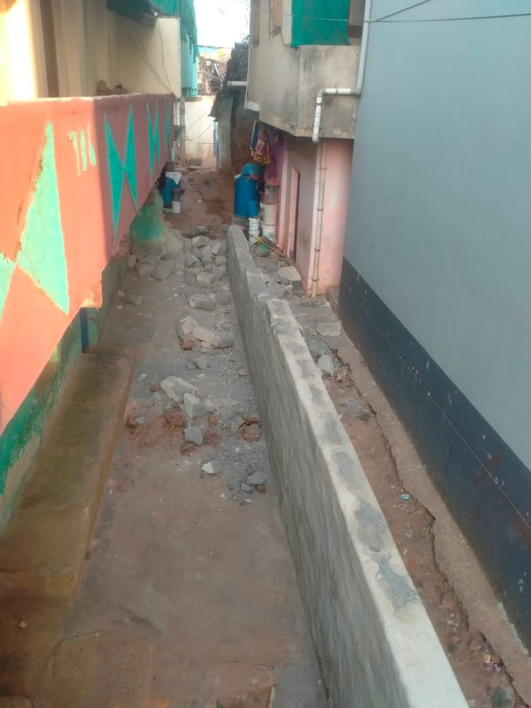 The gang demolished the protection wall in Ghee Galli