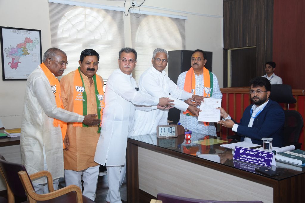Annasaheb Jolle's application filed by BJP
