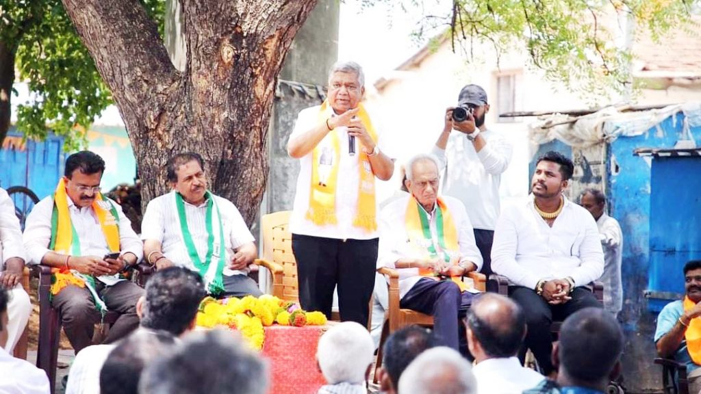 Congress has no moral right to criticize Modi