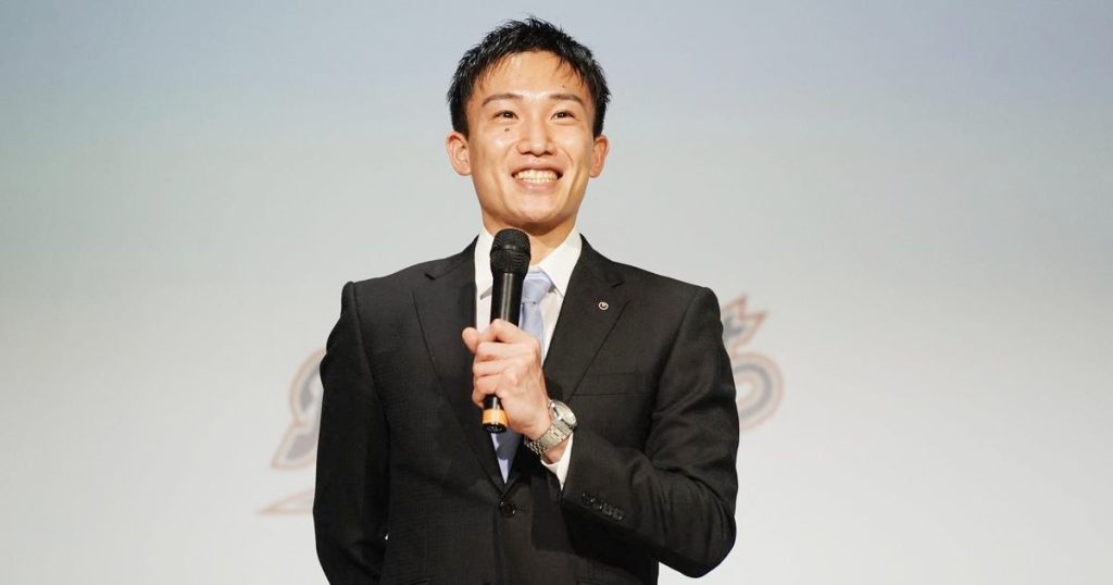 Japanese badminton player Momota retired