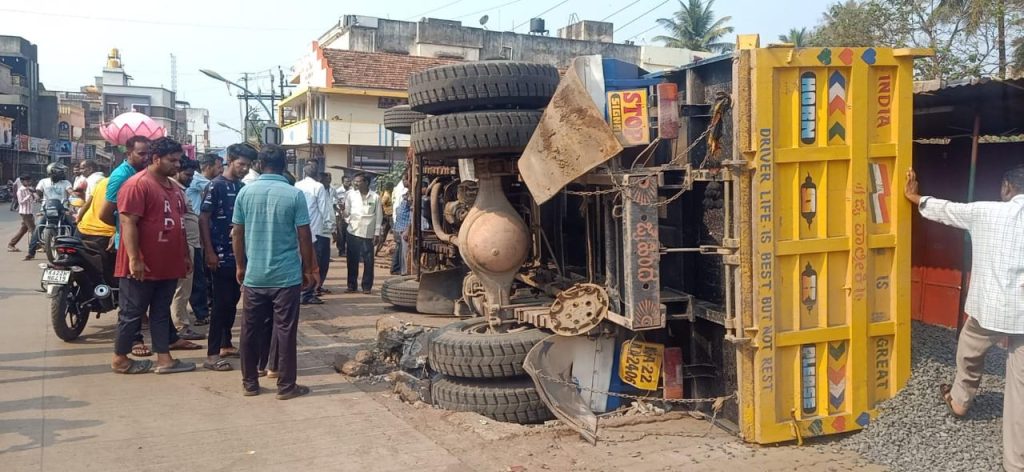 The tipper overturned in the accident, fortunately no one was injured