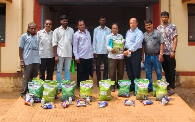 Distribution of seeds by Animal Husbandry Department