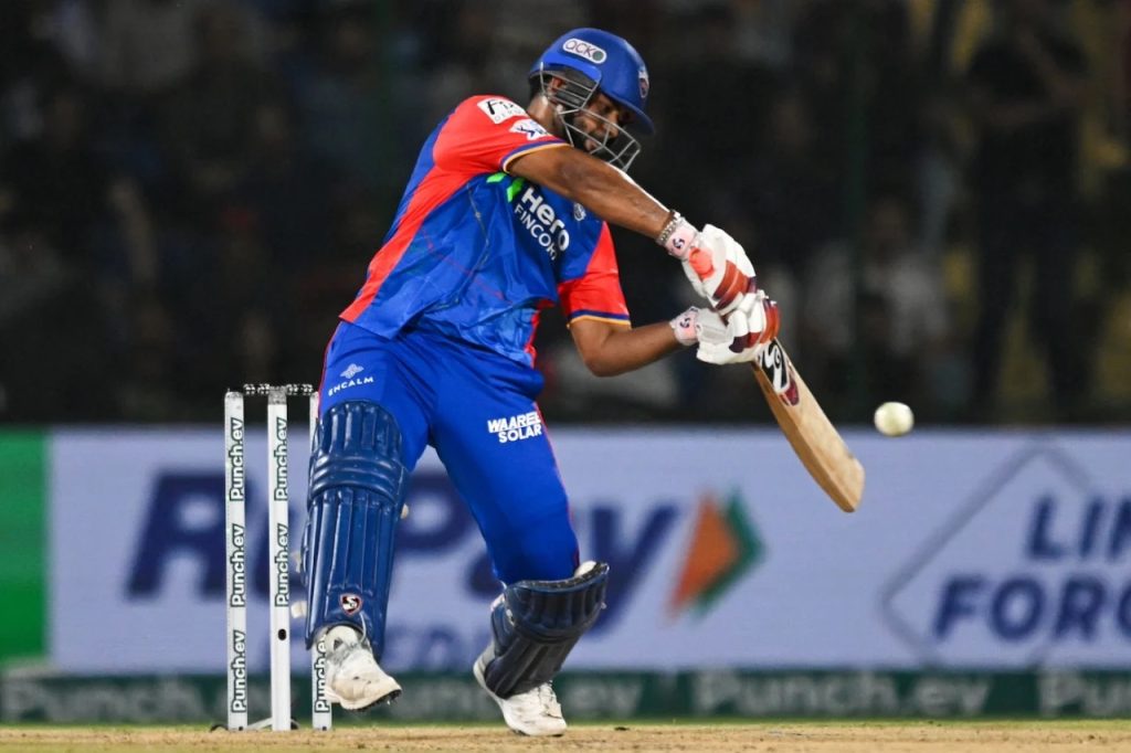 Rashid fought till the end, Mukesh won on the last ball