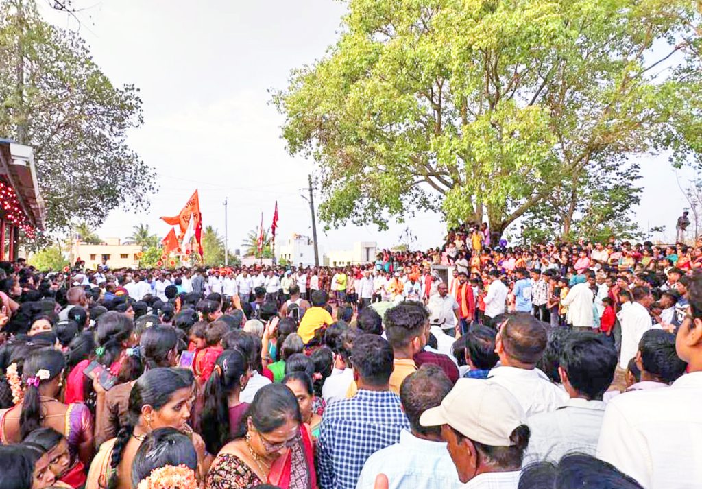 Basarikatti-Mastamardi Basavanna Yatra English program in excitement