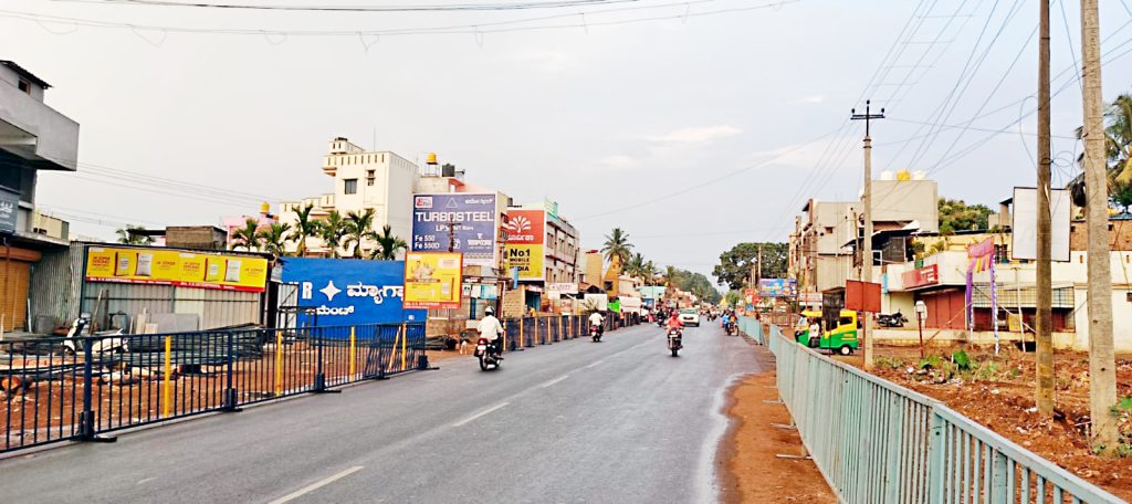 Two-way barricades on Sambara road in view of Prime Minister's visit