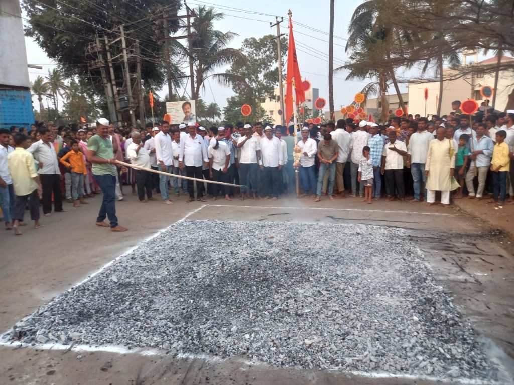 The Kalmeshwar Yatra at Old Belgaum was held with great enthusiasm on Tuesday. A procession of Ambil cars was taken out on Monday