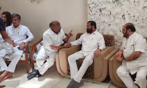 Kolhapur Breaking : ‘हातकणंगलेत’ प्रकाश आवाडे यांची तलवार म्यान! मुख्यमंत्र्यांच्या मनधरणीनंतर लोकसभेच्या रिंगणातून माघार Prakash Awade Hatkanangle