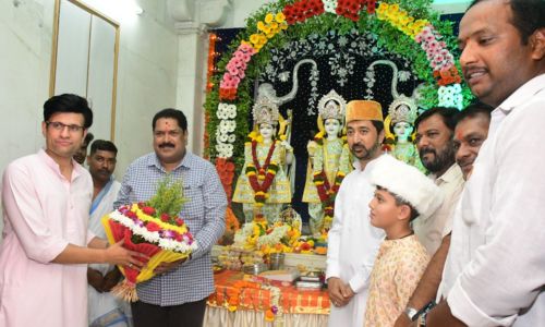 Sanjay Mandalik Samarjit Ghatage