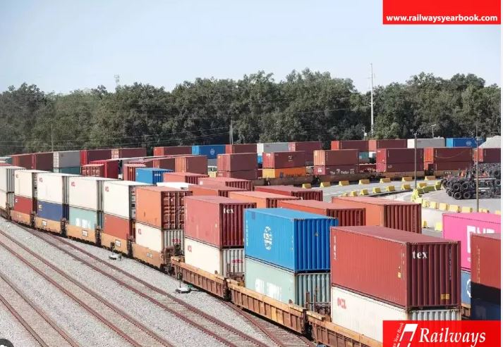 रेल्वे मालवाहतूक 5 टक्क्यांनी वाढली Rail freight increased by 5 percent