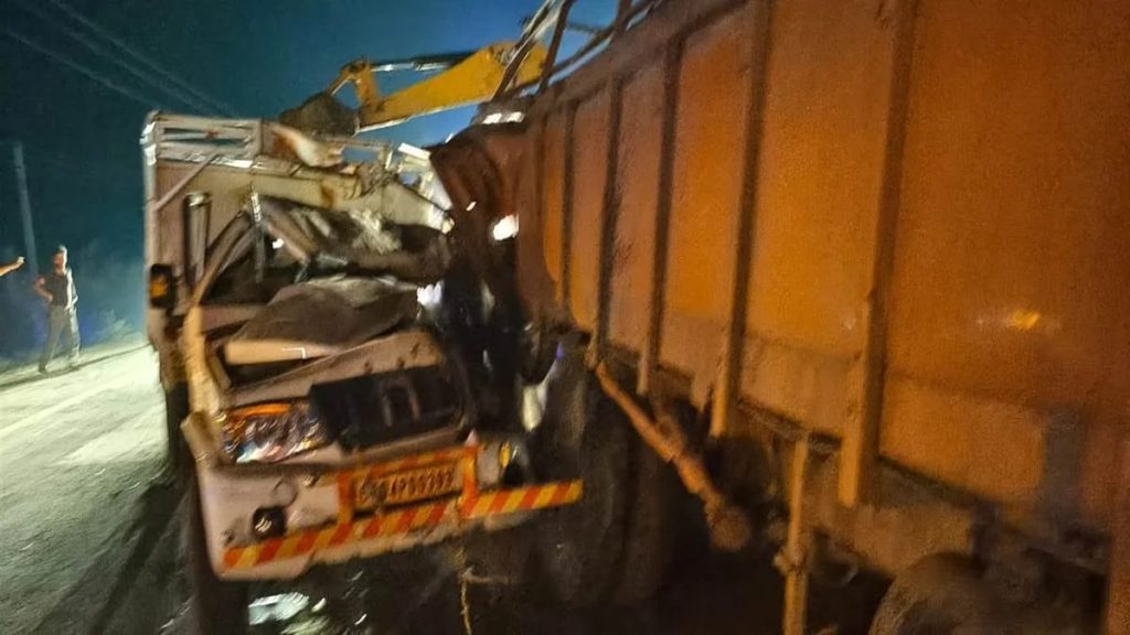 भीषण रस्ते अपघातात छत्तीसगडमध्ये 9 ठार 9 killed in a terrible road accident in Chhattisgarh