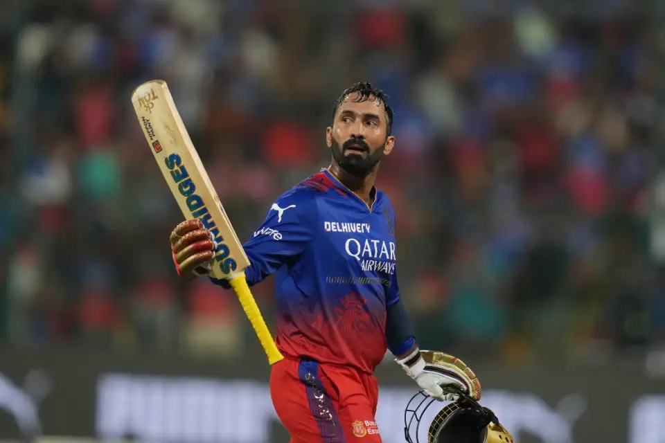 टी-20 विश्वचषक खेळण्यास 100 टक्के तयार : दिनेश कार्तिक 100 percent ready to play T20 World Cup: Dinesh Karthik