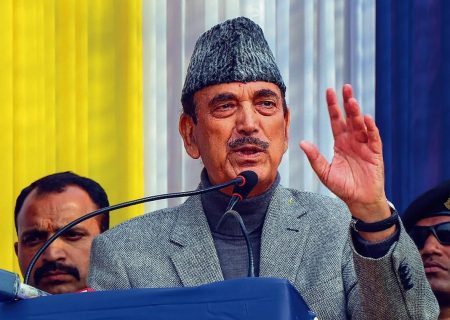 Ghulam Nabi Azad will not contest the election
