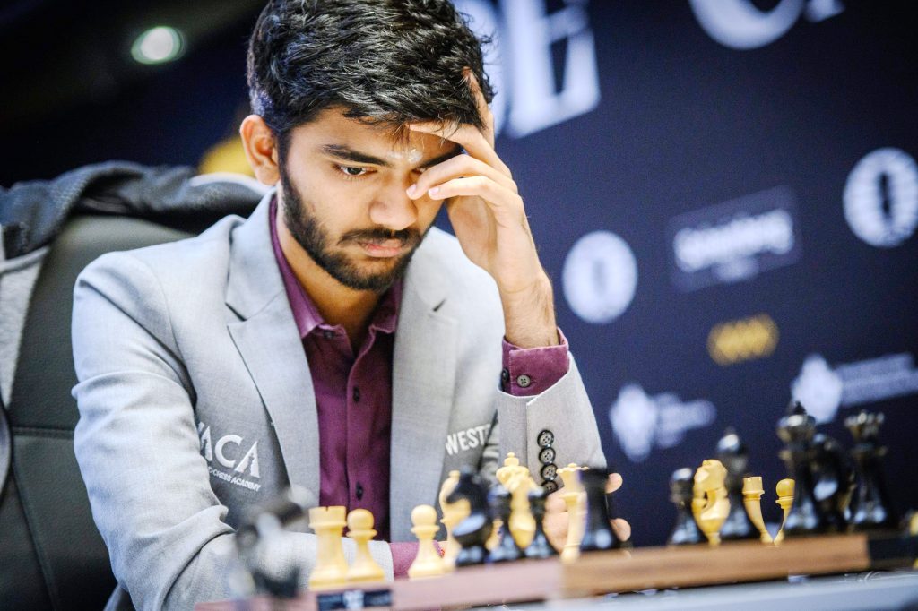 गुकेश घसरून दुसऱ्या स्थानावर, प्रज्ञानंद – गुजराथी पराभूत Gukesh slipped to second place, Pragyanand - Gujarati defeated