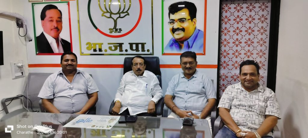 माजी आमदार शिवराम दळवी राजकारणात सक्रिय