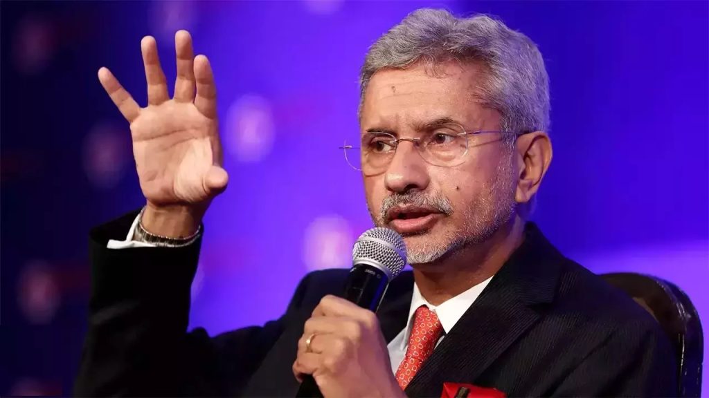 भारतीय कर्मचाऱ्यांना कॅनडाने हटवले? Indian employees fired by Canada?