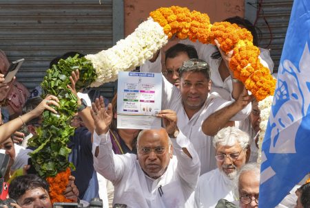 Before the Lok Sabha elections, Kharge started the 'Ghar Ghar Hami' initiative of the Congress