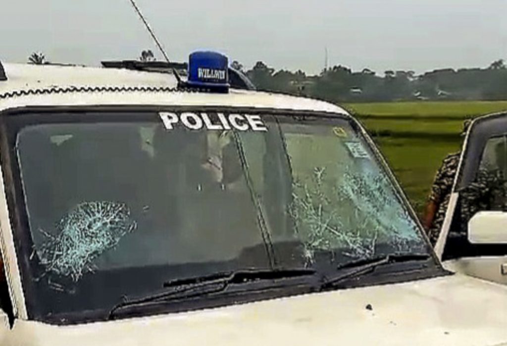 एनआयए पथकावर पुन्हा पश्चिम बंगालमध्ये हल्ला Attack on NIA team again in West Bengal