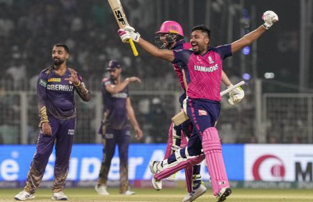 Rajasthan beat KKR by 2 wickets