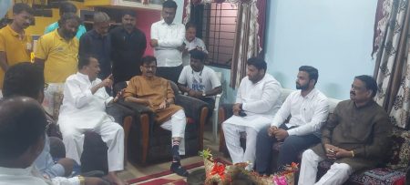 Sangli Breaking : सांगली हवी तर एकास एक आणि तोडीचा उमेदवार हवा ! विलासराव जगताप यांनी संजय राऊत यांना दिला सूचक सल्ला Vilasrao Jagtap Sanjay Raut