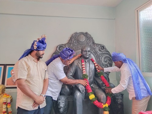 कसबा बीडमध्ये उत्साहात भीमजयंती साजरी ! विविध कार्यक्रमांतून बाबासाहेबांना अभिवादन Kasba Beed