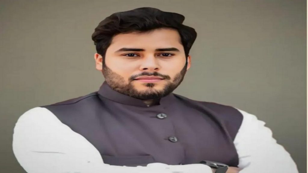 मोदींना पंतप्रधान करण्यासाठी शिवसेनेच्या विचारांशी कटिबद्ध राहून प्रचार करणार – ऋत्विक सामंत