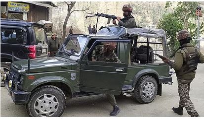 पुंछमध्ये मुख्याध्यापकाकडून ग्रेनेड हस्तगत Grenade seized from headmaster in Poonch