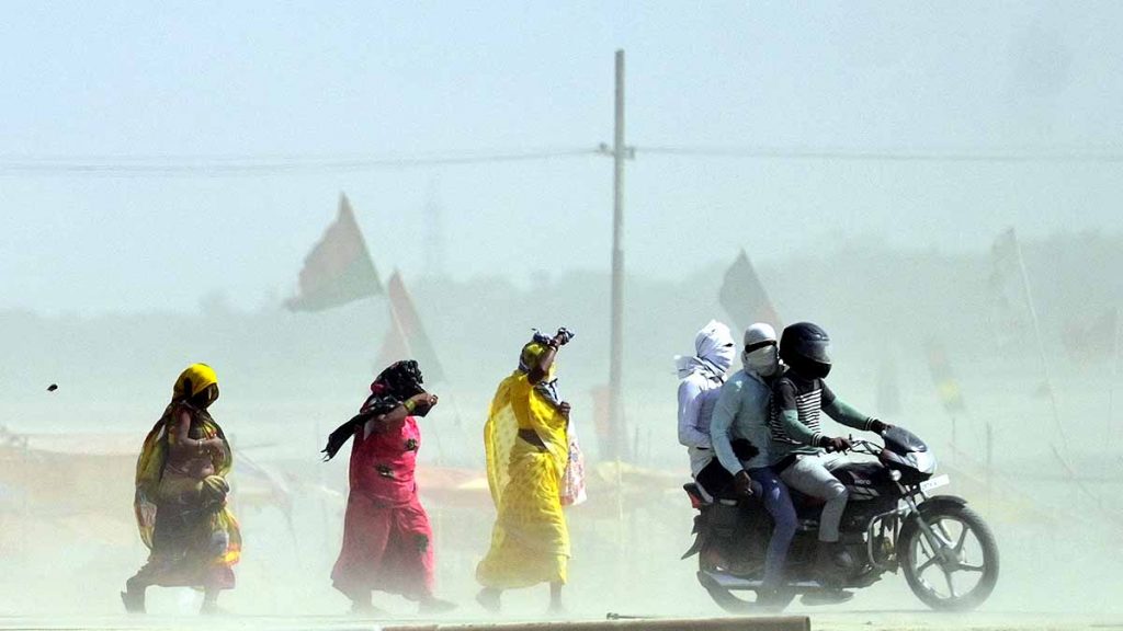 Indians are enduring extreme temperatures