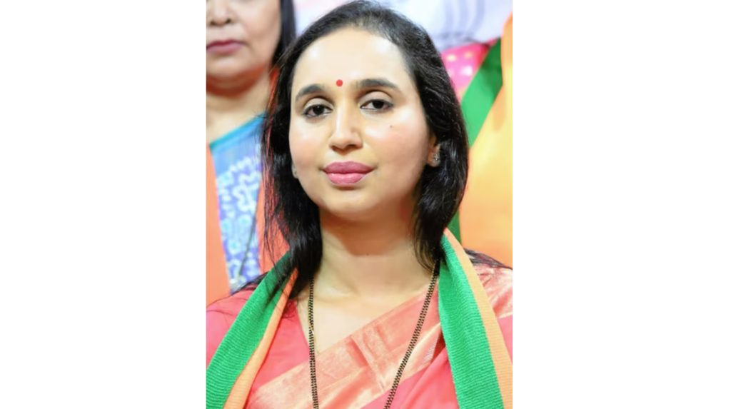 पल्लवी श्रीनिवास धेंपे यांची मालमत्ता 257 कोटींची Pallavi Srinivas Dhempe's property worth 257 crores