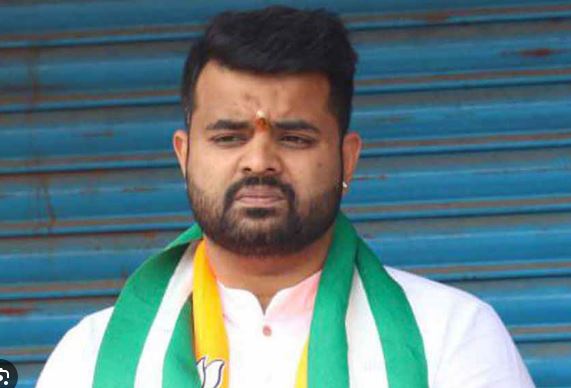 External Affairs Ministry to 'show cause' lighting