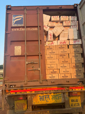 यमकनमर्डीजवळ 28 लाखांचा गोवा बनावटीचा दारुसाठा जप्त Goa counterfeit liquor seized