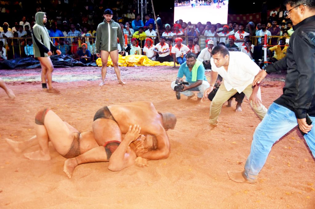 Iran's Mirza, Jassapatti dominated the arena