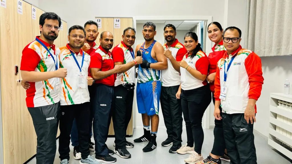 गौरव उपांत्य फेरीत, शिवा पराभूत Gaurav defeated Shiva in the semi-finals