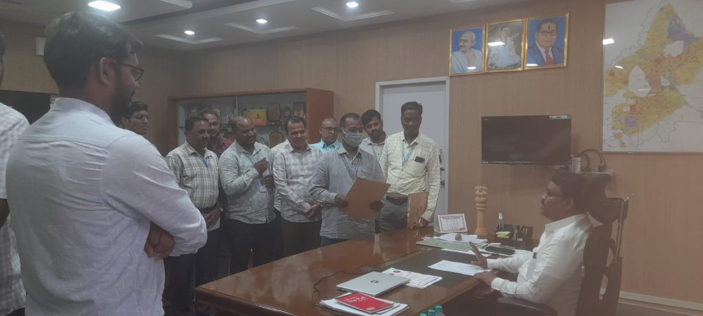 Stop political interference on municipal employees